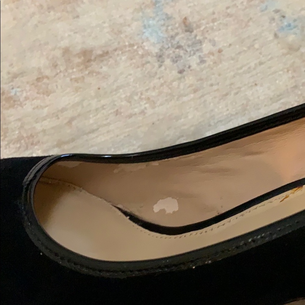 Shoes - Picture 5 of 9